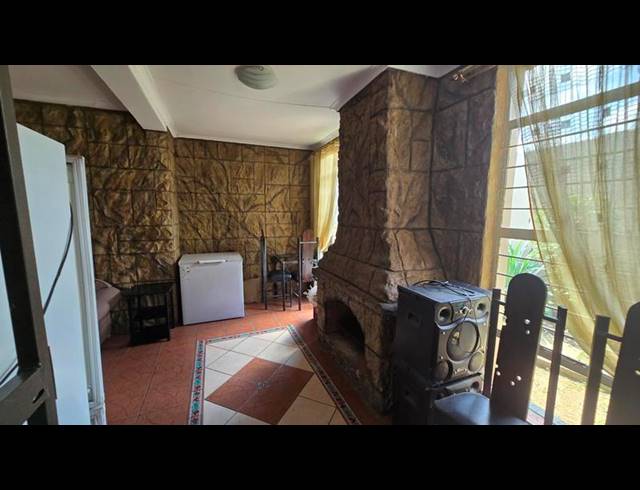 4 BEDROOM HOUSE FOR SALE IN SUNWARD PARK